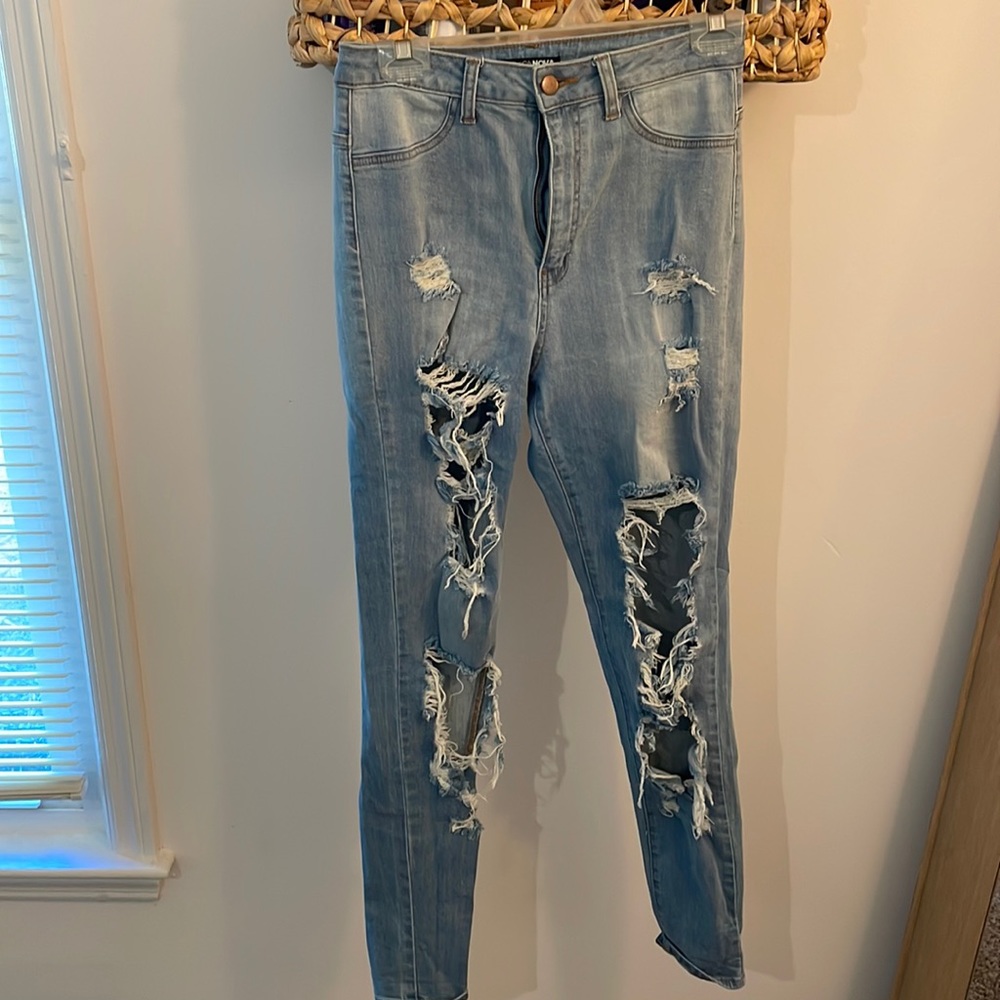 Fashion Nova size 9 ripped skinny high rise jeans.